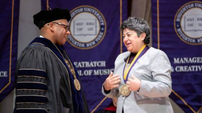 Johanna Rugh recibe la Medalla Willard J. Houghton